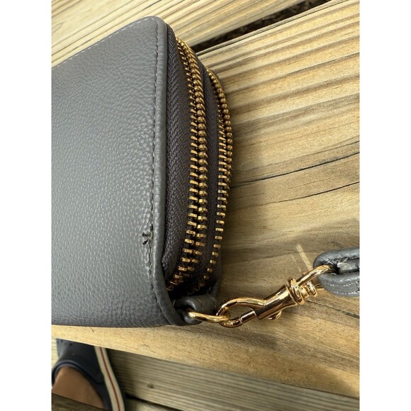 A NEW DAY GREY DOUBLE ZIP AROUND PEBBLE FAUX LEATHER WALLET WRISTLET - Picture 7 of 9